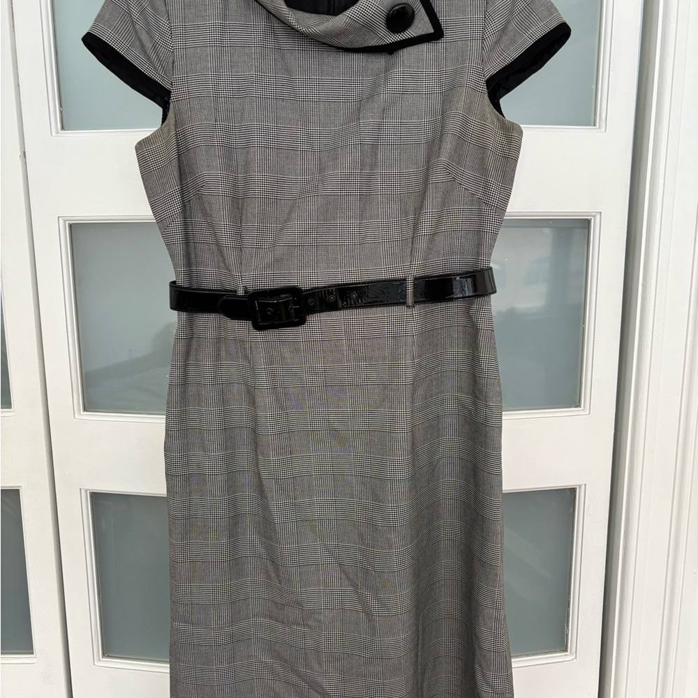 Tahari Elegant Gray and White Checker Board Dress with Belt